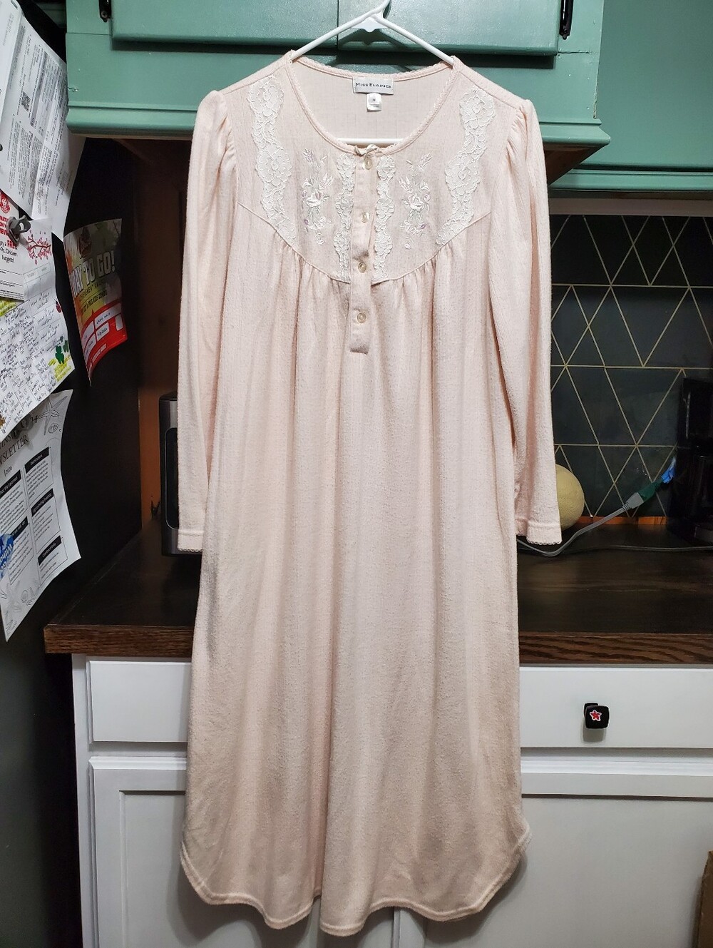 Miss Elaine Pink Lace Embroidered Nightgown Size Medium Long Sleeve Soft Knit